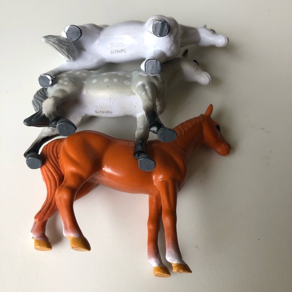 Lot of 3 plastic horses - Picture 6 of 6